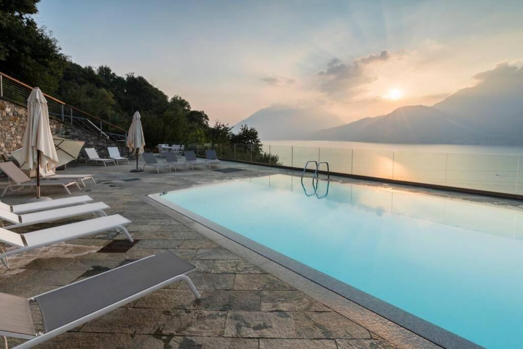 Beautiful Poolside And Stunning Lake View Gardenia Bellano Exteriér fotografie